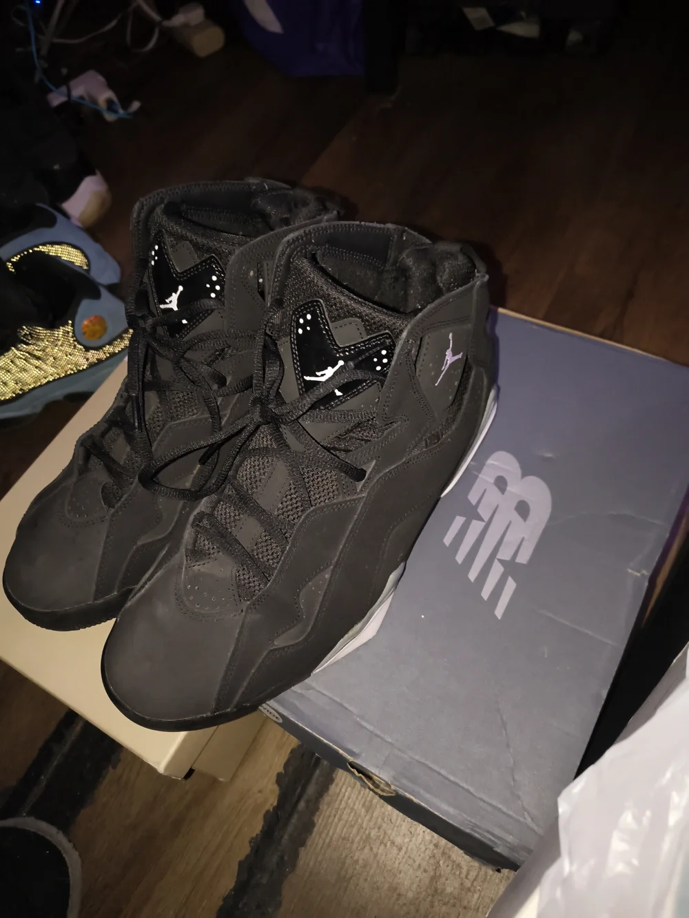 Sz 11.5 Mens Black Jordan True Flights , Like New